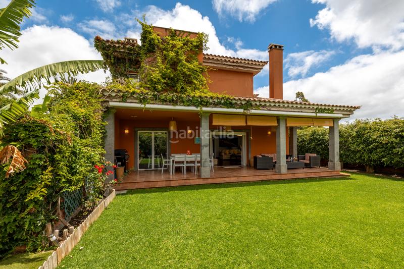 Foto 8d2763d2-b618-4ec3-8cbd-39e85ed3878a. Chalet en calle el greco 5 en Tafira Palmas de Gran Canaria (Las)