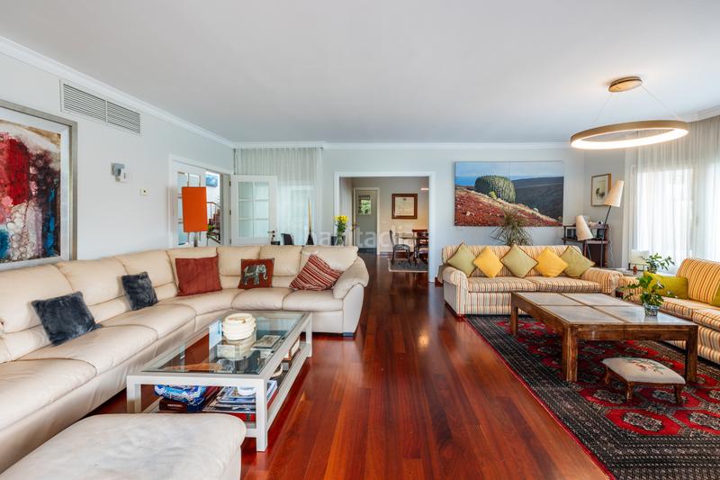 Foto db09b86f-265c-4647-8ef5-a1d9cd20ec36. Chalet en calle el greco 5 en Tafira Palmas de Gran Canaria (Las)