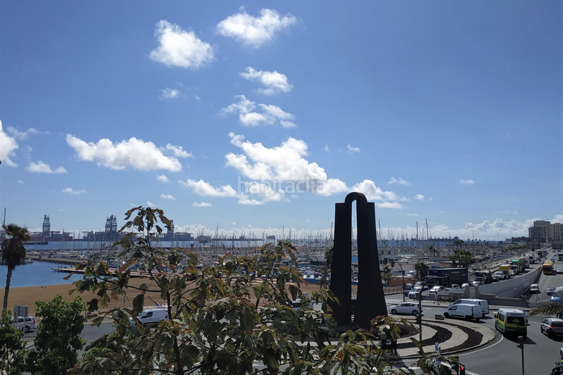 Foto 242b2190-d784-465b-85db-54c45fd10c1b. Reihenhaus in calle blasco ibáñez 36 in Alcaravaneras Palmas de Gran Canaria (Las)