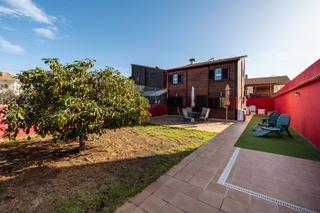 Chalet in Calle aires de lima 53