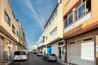 Pis a Calle jordán 8
