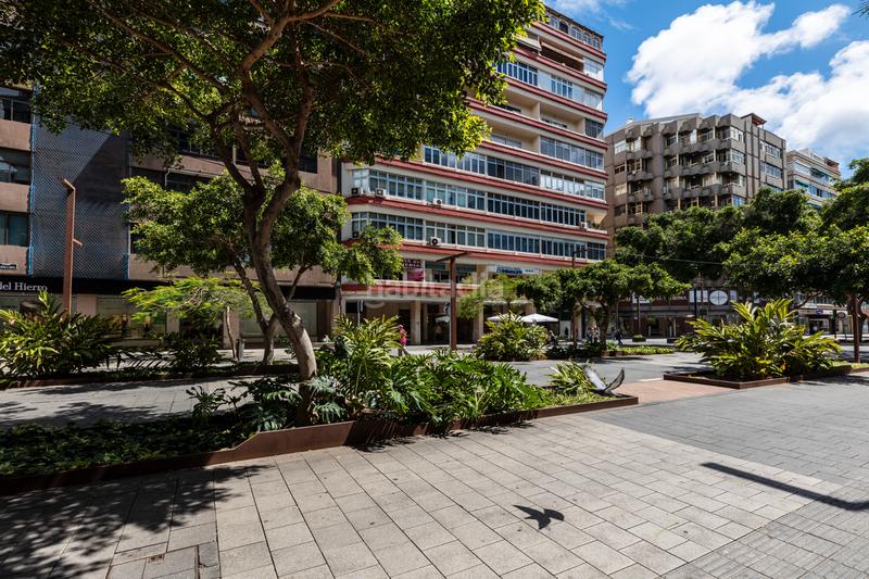 Foto 030fce32-85eb-4be3-853c-09eef923fde5. Piso en avenida josé mesa y lópez 12 en Santa Catalina - Canteras Palmas de Gran Canaria (Las)