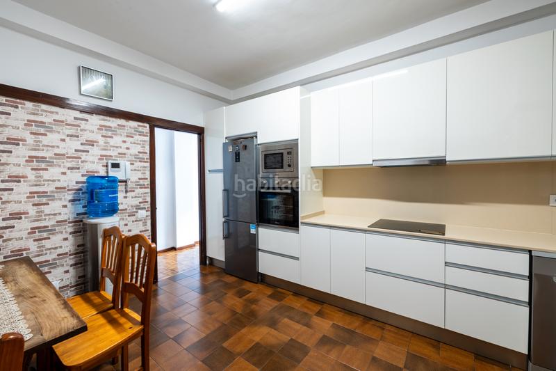 Foto 3271396f-3367-4cc1-a4f1-d1aeed4294a5. Piso en avenida josé mesa y lópez 12 en Santa Catalina - Canteras Palmas de Gran Canaria (Las)