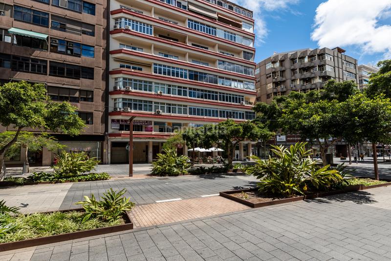 Foto ee0bd912-d860-40e6-9f96-a0e03c4c7168. Piso en avenida josé mesa y lópez 12 en Santa Catalina - Canteras Palmas de Gran Canaria (Las)