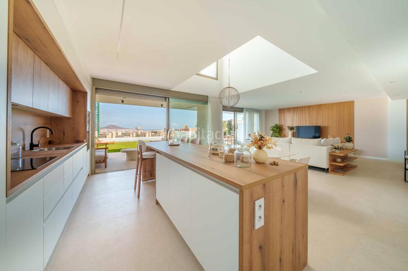 Foto 3ee4545b-4b21-4a3b-83ff-6efddbb182ab. Towny house in avenida juan carlos i 12 in Siete Palmas Palmas de Gran Canaria (Las)