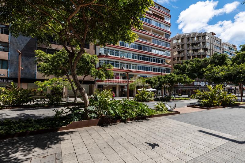 Foto 06911ff3-fdbd-44dd-8b85-5e4a1082dc96. Piso en avenida josé mesa y lópez 63 en Santa Catalina - Canteras Palmas de Gran Canaria (Las)