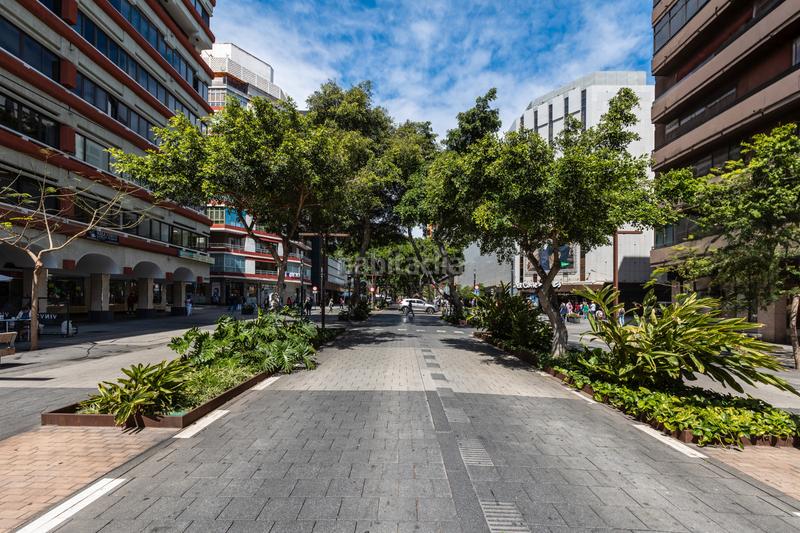 Foto 1711a8e1-64e7-4d5a-9375-4ca822aca7cf. Piso en avenida josé mesa y lópez 63 en Santa Catalina - Canteras Palmas de Gran Canaria (Las)