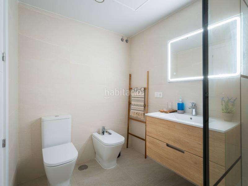 Foto f695c3ae-2ce0-4175-8236-dd7ee7fa67c4. Piso en calle sofía navarro bello 1 en Negrín Palmas de Gran Canaria (Las)