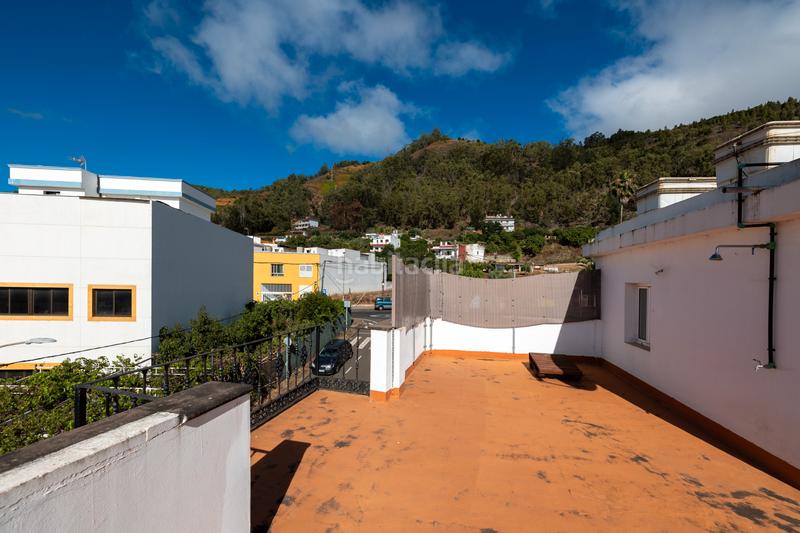 Foto b6fbda88-6927-43e6-aafe-6eab4b45db97. Casa bifamiliare in calle el secuestro 5 in Teror pueblo Teror