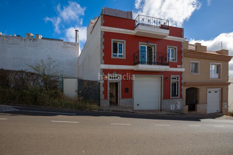 Foto f7917e0c-ff4e-4303-ad82-3dcfcf6db906. Casa pareada en calle el secuestro 5 en Teror pueblo Teror