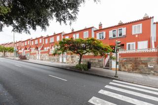 Reihenhaus in Avenida césar manrique 16