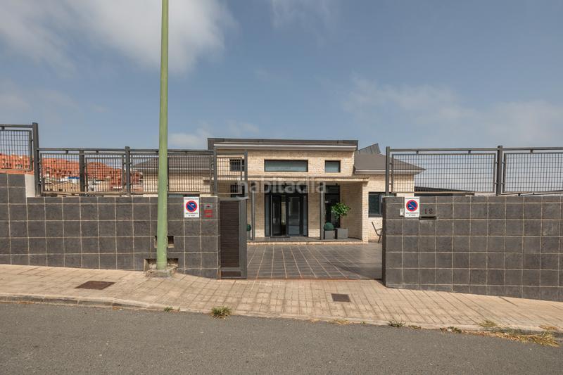 Foto 0830207f-80a6-4801-8b7a-a2e4e38e0525. Casa con parcheggio in Ciudad Jardín Palmas de Gran Canaria (Las)