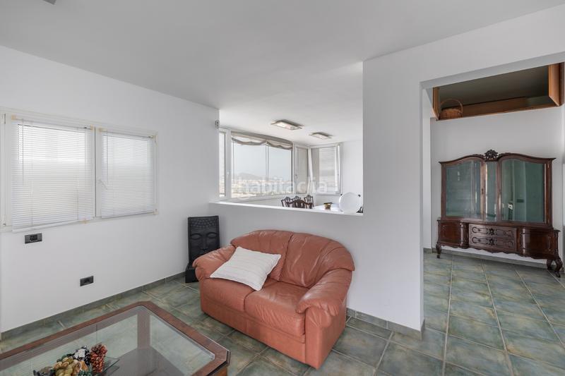 Foto e5fc2d8f-0e2a-4d14-9672-5b70603a2761. Casa con parcheggio in Ciudad Jardín Palmas de Gran Canaria (Las)