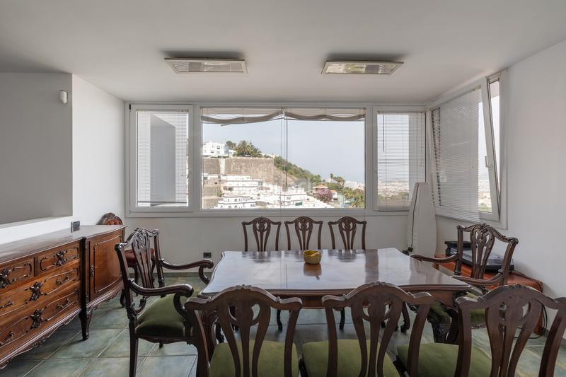 Foto 06fffdc8-0996-4347-9a8b-dff6382c4b30. Maison avec parking dans Ciudad Jardín Palmas de Gran Canaria (Las)