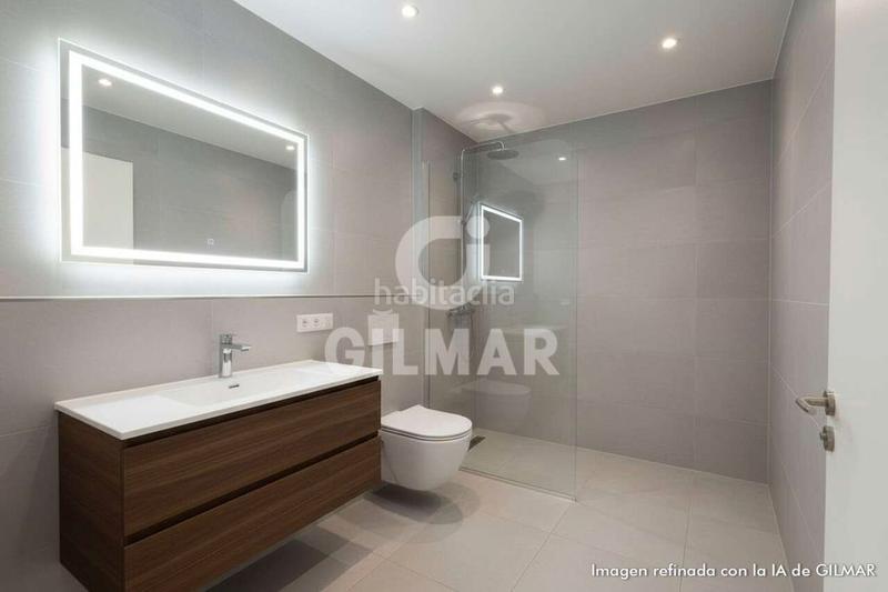 Foto 65e562a5-36b3-4e87-97e1-212c8af8eea0. Reihenhaus mit parking pool in Playa del Duque Adeje