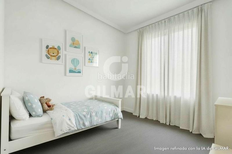 Foto febd1332-18f8-47c8-94d4-44248983f44e. Reihenhaus mit parking pool in Playa del Duque Adeje