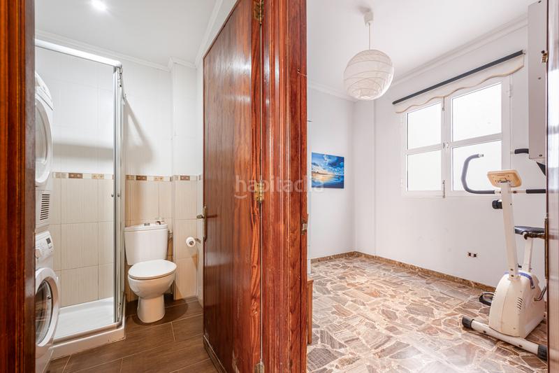 Foto 7999155d-c7df-4461-80a8-871d50e1dc40. Casa adossada amb aparcament a Isleta Palmas de Gran Canaria (Las)