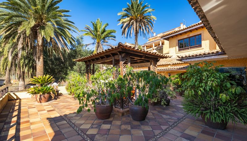 Foto b07938c5-3819-43db-a437-1e90b9e93599. Xalet a paseo gonzález díaz 71 a Teror pueblo Teror