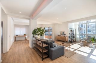 Etagenwohnung in Calle Galo Ponte 10