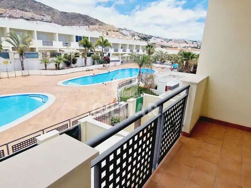Foto 8cbefed8-7a7a-4b21-98f7-5b8830ff8677. Casa adossada amb aparcament piscina a Playa Fañabé Alto Adeje