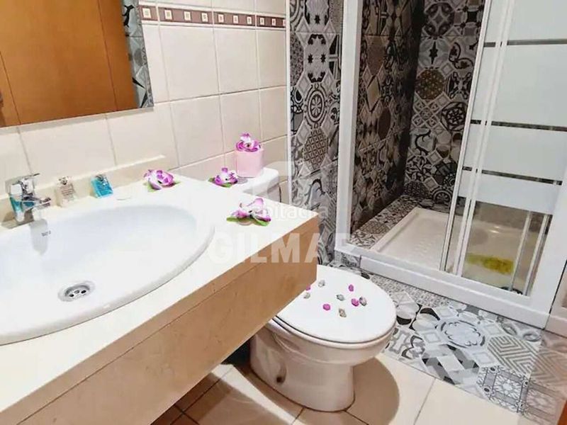 Foto d28b2ecf-a229-4dda-879d-84674a17718e. Casa adossada amb aparcament piscina a Playa Fañabé Alto Adeje