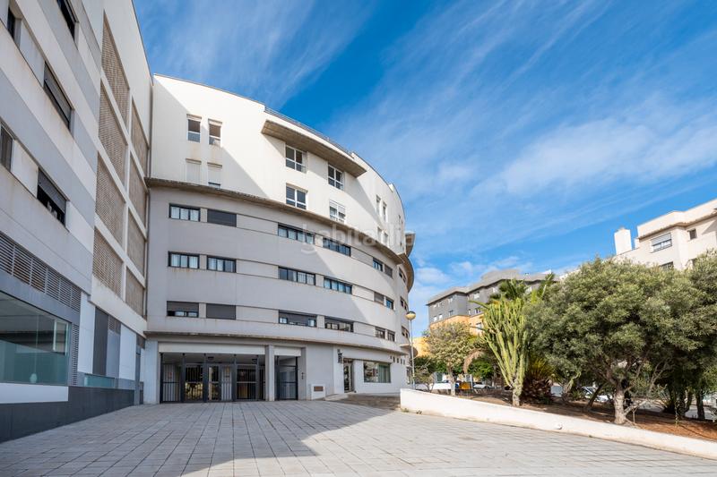 Foto a90866e0-2b70-453a-8eb9-4006a7938733. Appartement dans avenida pintor felo monzón 17 dans Palmas de Gran Canaria (Las)