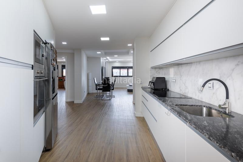 Foto 9ccbe915-0ee1-4a30-a091-8aa4fc092d5a. Flat in avenida pintor felo monzón 17 in Siete Palmas Palmas de Gran Canaria (Las)