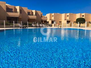 Casa adossada a Los Abrigos. Chalet adosado en la tejita