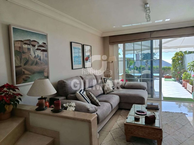 Foto 4ad0dd5e-bc7b-45c3-9062-bb3918d3b8ea. Duplex dans Chayofa Arona