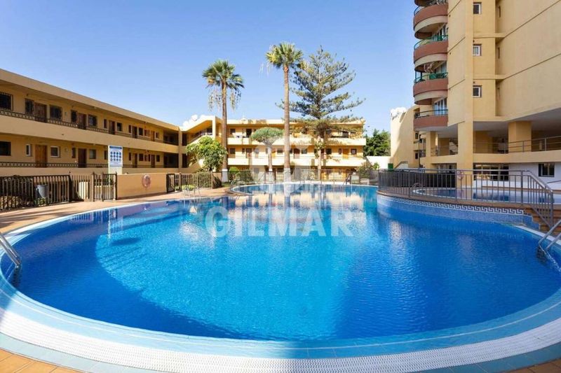 Foto 3843554a-ac53-49f7-9e58-7571b5aa8ccb. Pis amb piscina a Los Cristianos Arona
