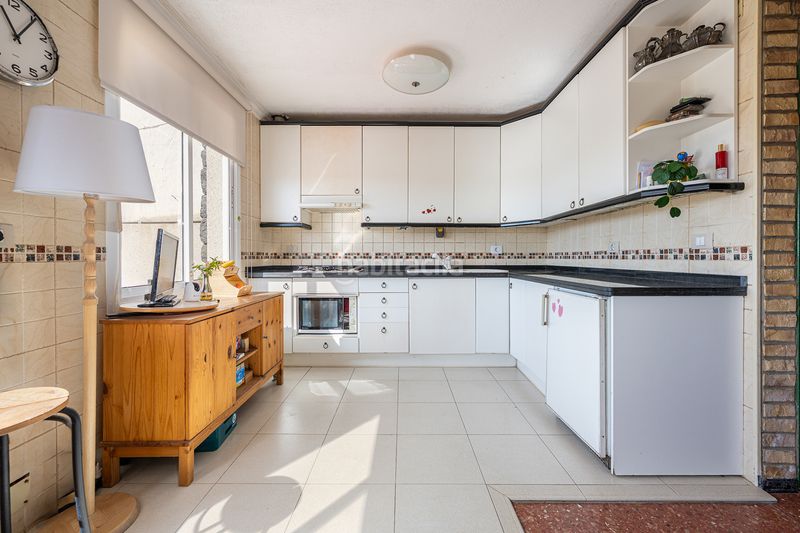 Foto cdf80222-b746-48aa-8a37-4b82477e557b. Casa a schiera con parcheggio in La Garita - Marpequeña Telde