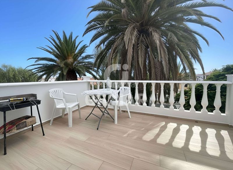 Foto 62fd88ed-5946-45db-84e8-032b2277d266. Dúplex amb piscina a Costa del Silencio Arona