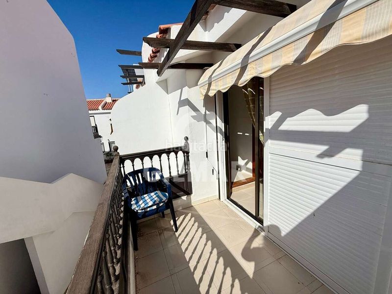 Foto 6fc7a0f5-cc75-483b-b9bc-e26f626bc8a8. Dúplex amb aparcament piscina a Playa de San Juan Guía de Isora