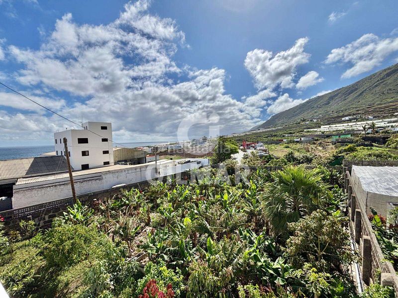 Foto b0fa7d8d-e2eb-4b38-ae14-7623a5525b11. Masia a Garachico