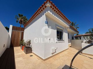 Xalet a Calle albatros 35. Chalet independiente en costa del silencio