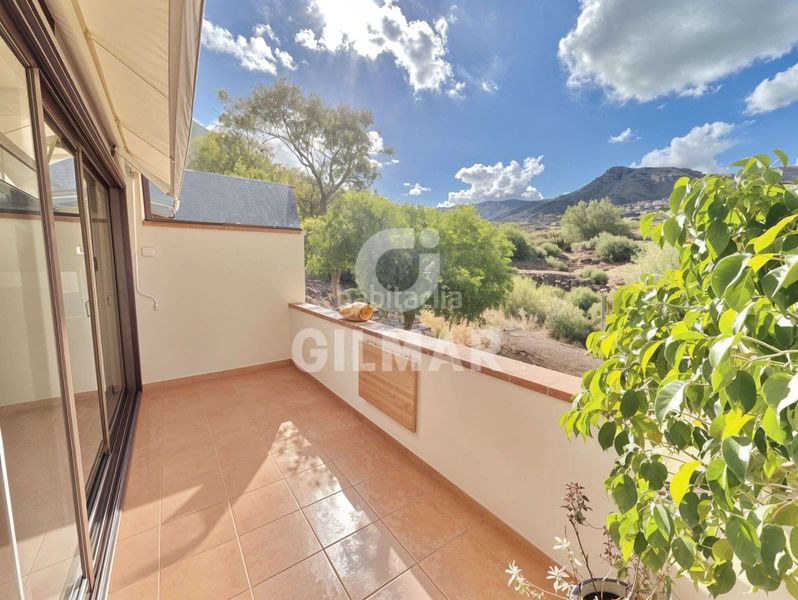 Foto 8d9d08b0-7f28-4a7a-ab5c-f0ad61002145. Casa adossada amb aparcament a Playa Fañabé Alto Adeje