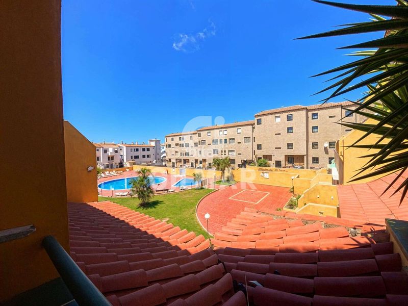 Foto 0ad8c8f9-8070-4983-8a67-ac67f5d30a8e. Pis a Costa del Silencio Arona