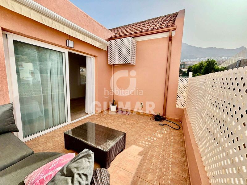 Foto 7503a0c6-6b3b-4074-9853-4f4fbcd0d9fa. Casa aparellada a Playa Fañabé Alto Adeje
