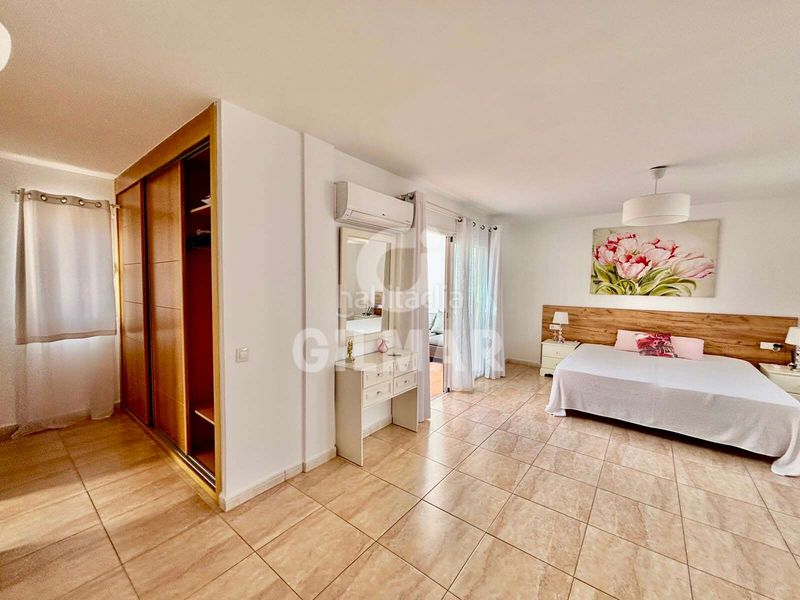 Foto fd9c1056-3277-4cf0-ac2a-ee51faa7ca9b. Casa aparellada a Playa Fañabé Alto Adeje