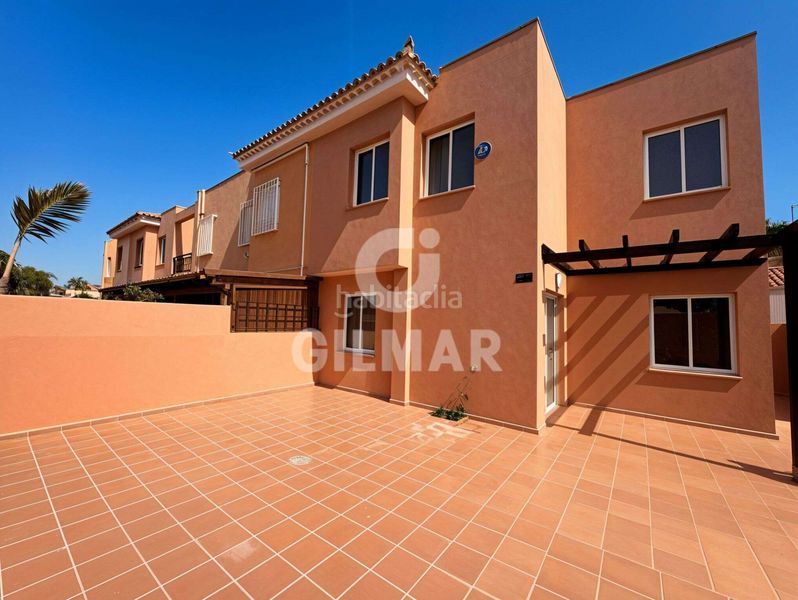Foto d2a2431f-6d15-46d5-9540-864e106fbd1b. Xalet amb aparcament piscina a Palm - Mar Arona