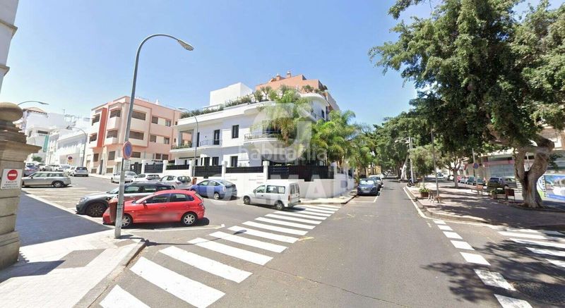 Foto 35228a77-b469-4437-9777-5d9654826bb5. Local comercial a Duggi - Rambla - Los Hoteles Santa Cruz de Tenerife