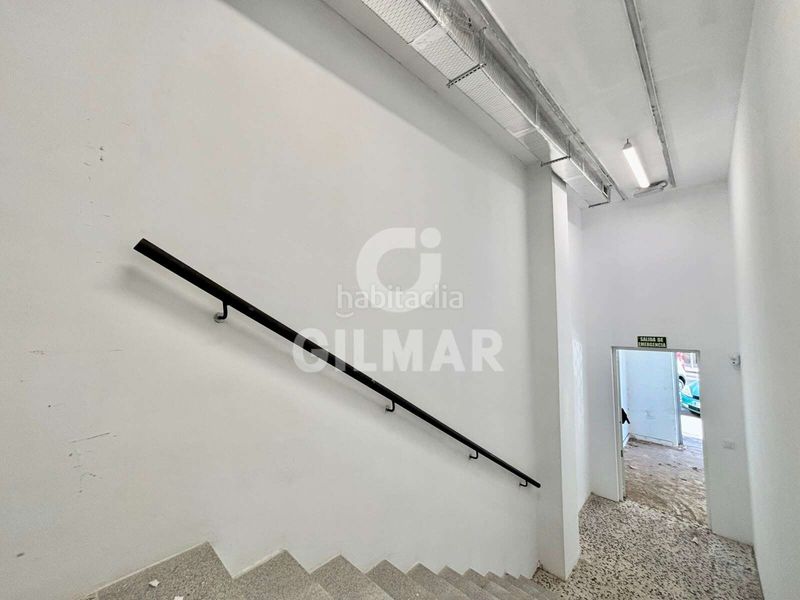 Foto ae7ae592-cf98-40d5-900e-fb0ca0b38e9e. Local comercial a Duggi - Rambla - Los Hoteles Santa Cruz de Tenerife