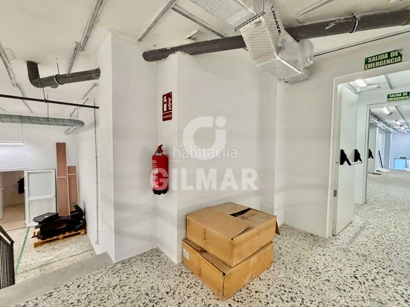 Foto d75254cc-eb09-4f38-92fd-645f47ee3580. Local comercial a Duggi - Rambla - Los Hoteles Santa Cruz de Tenerife
