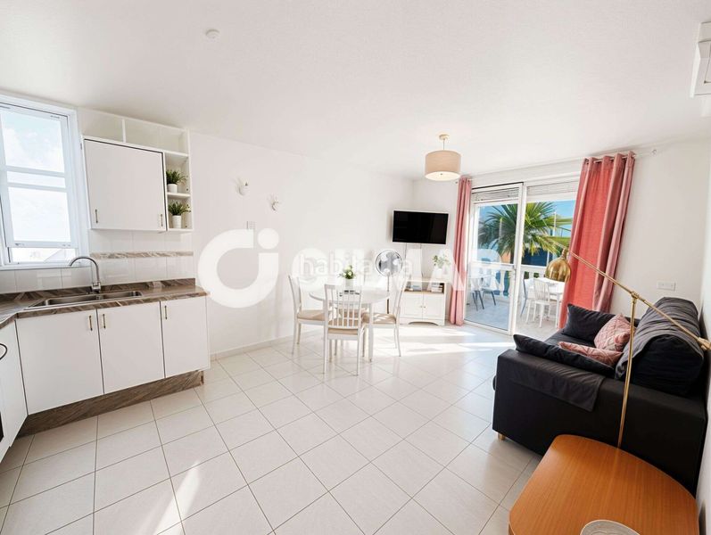 Foto 8ee7c30e-307b-40b9-a346-152d5b56eb50. Apartament a calle uruguay 3 a Playa de las Américas Adeje