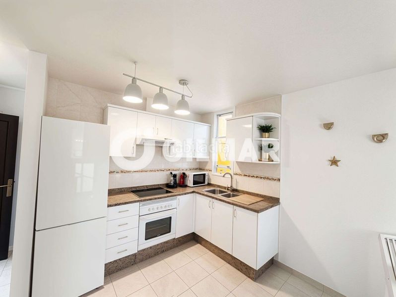 Foto e0bc787c-5813-4e56-a9f7-f6aa13940ee9. Apartament a calle uruguay 3 a Playa de las Américas Adeje