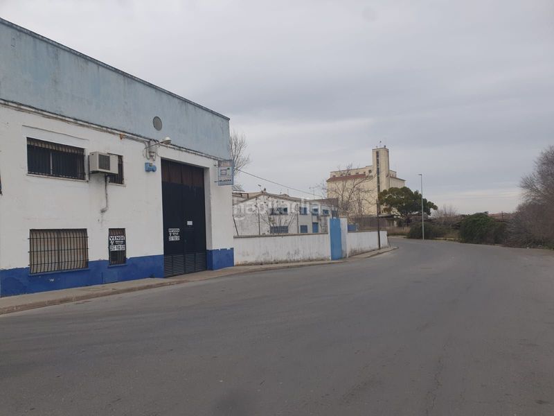 Foto 493a5855-5e08-4c6c-ae07-62de91e5d819. Nau industrial a La Cañada - Aldea Moret Cáceres
