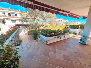 Xalet a Ruta de la Plata. Chalet en venta en los castellanos