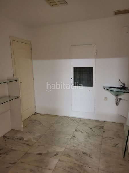Foto 5b33ca4c-5209-4c66-b0a7-26c0538090fe. Local comercial a Centro Cáceres