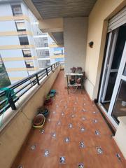 Pis  Avenida de hernán cortés. Piso en venta en el centro