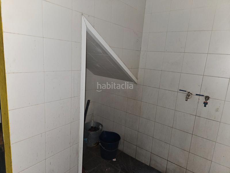 Foto 69d4bec4-4a88-4a9e-a053-bfafb9847648. Alquiler local comercial local en alquiler en zona frates en Cáceres